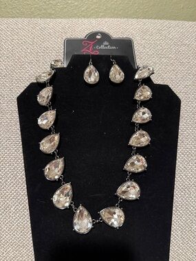 Zi COLLECTION Mystique Silver Teardrop Crystal Necklace and Earrings Set